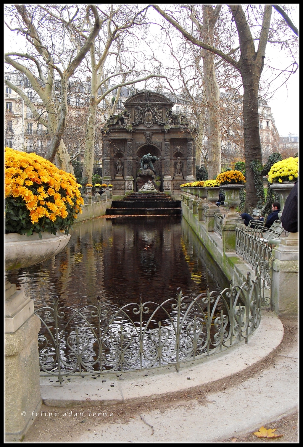 Medici Fountain, Luxembourg Gardens, Paris ©Felipe Adan Lerma