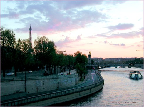Seine & Eiffel Tower, circa 2002 - © Felipe Adan Lerma