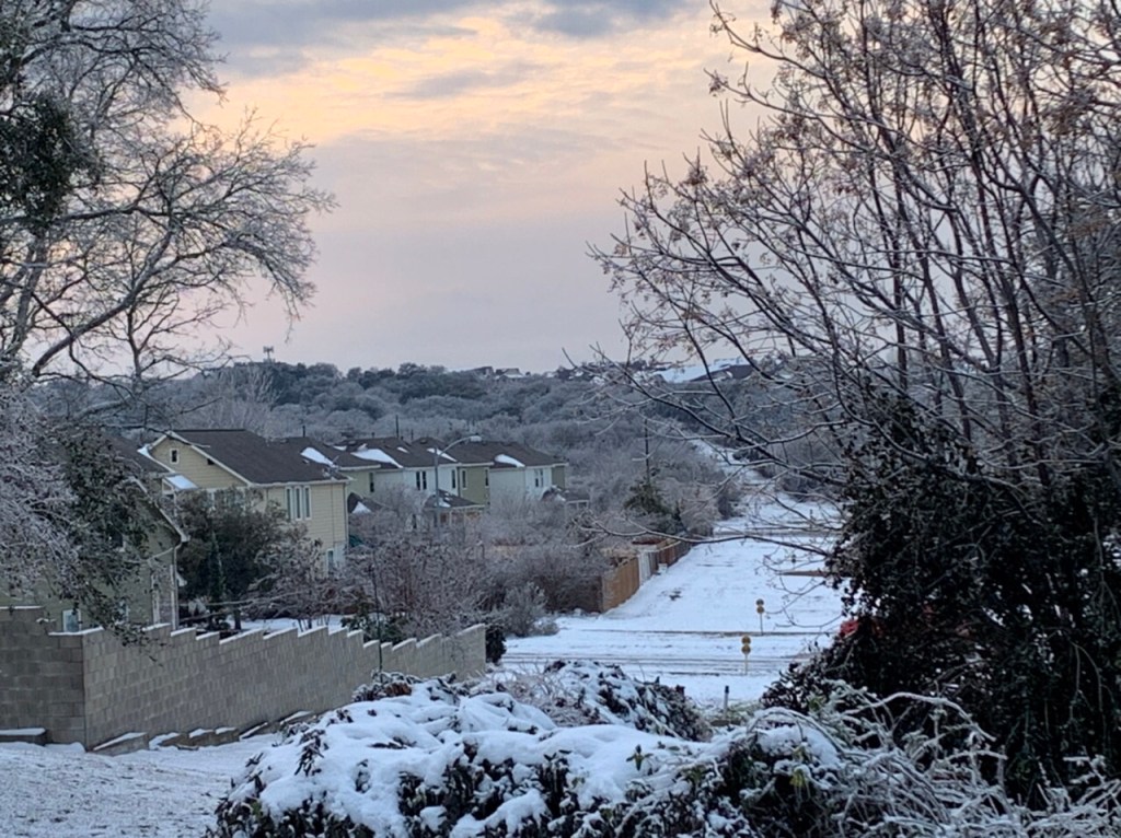 February 18, 2021 – Austin Winter Storm, Last Day of Snow? Short Videos and a Few&nbsp;Pics