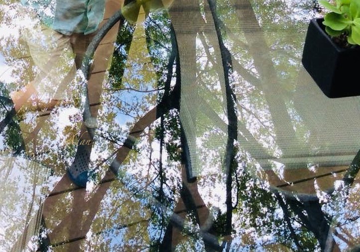 Glimpses - Glass Legs ©Felipe Adan Lerma https://felipeadan-lerma.pixels.com/featured/glimpses-glass-legs-felipe-adan-lerma.html