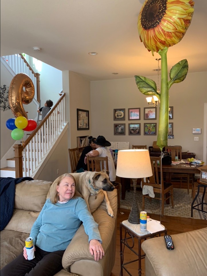 Sheila and our hosts' dog being pals Feb 2022 ©Felipe Adan Lerma