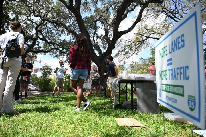 ‘Completely absurd’: Student organization to challenge I-35 expansion to 20 lanes Sept 20, 2022 https://thedailytexan.com/2022/09/20/completely-absurd-student-organization-to-challenge-i-35-expansion-to-20-lanes/#